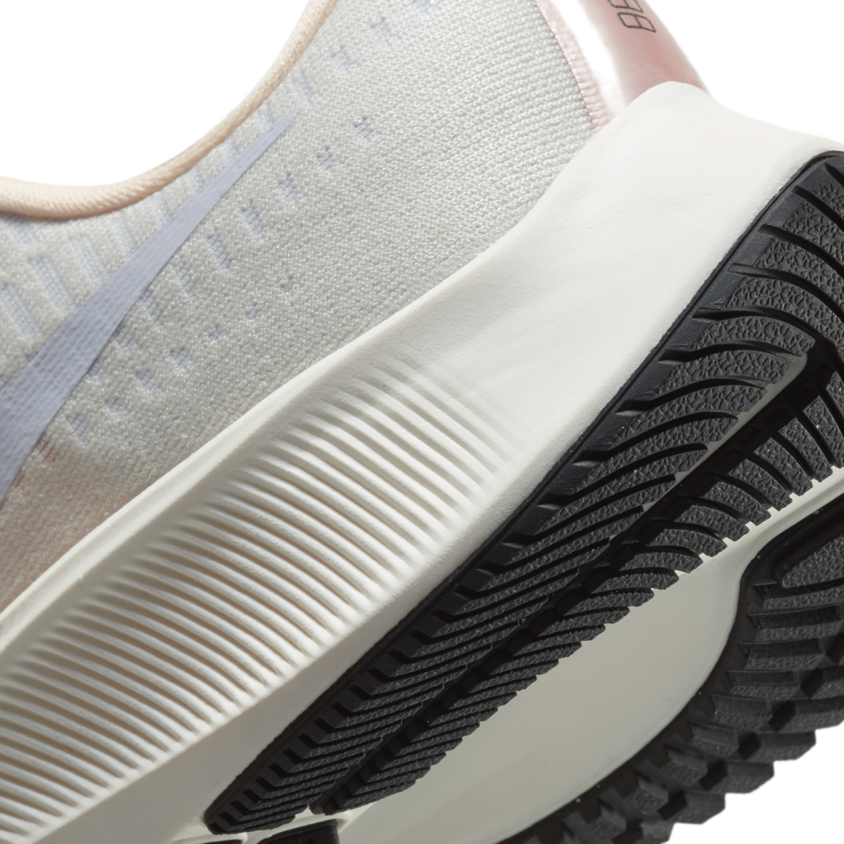 Women's Nike Pegasus 37 - BQ9647-102 7 Women's Nike Pegasus 37 - BQ9647-102 - Image 7