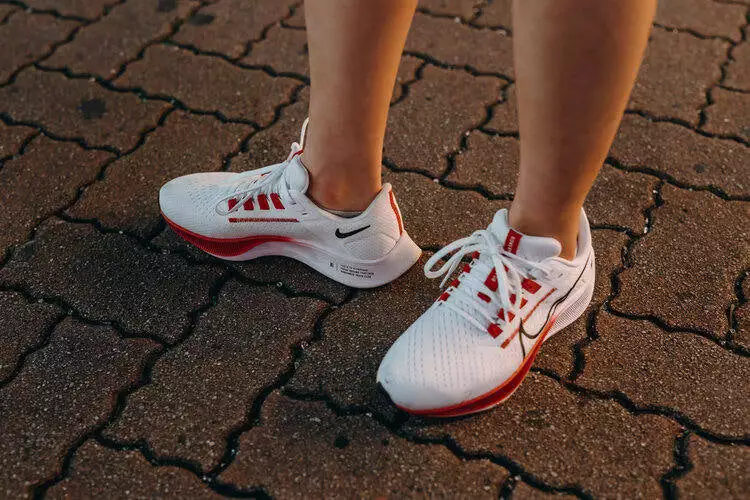 Women's Nike Pegasus 38 BTC DH4254-100 2 Women's Nike Pegasus 38 BTC DH4254-100 - Image 2