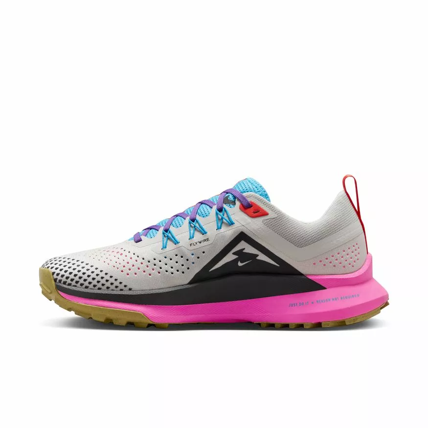 Nike Women's Pegasus Trail 4 - FD0876-100 3 Nike Women's Pegasus Trail 4 - FD0876-100 - Image 3