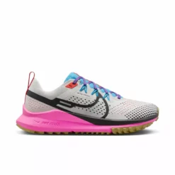 Nike Women's Pegasus Trail 4 - FD0876-100