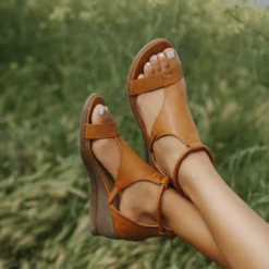 Journee Collection TRAYLE STANDARD WIDTH 29 Journee Collection TRAYLE STANDARD WIDTH -Deals Running & Walking Store trayle shoes journee collection 888538 scaled